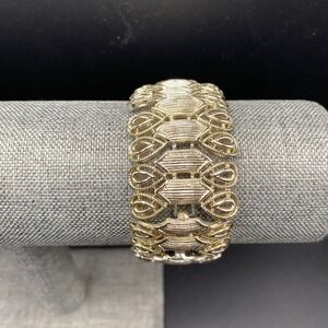 Coro Pegasus Gold Tone Bracelet Vintage Tear Drop Gold 1.25"